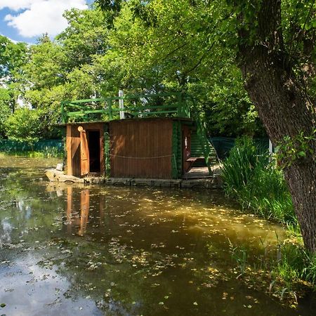 Апартаменты Statek Kachlirka Kosetice Экстерьер фото
